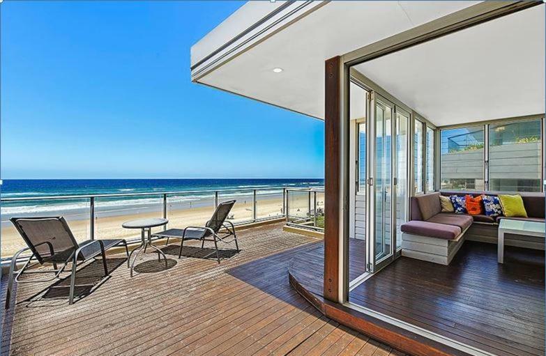 Beachfront Beauty! Гоулд Коуст Екстериор снимка